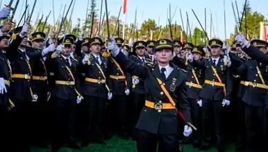 5 Teğmen TSK'dan İhraç Edildi! İtibarı Zedelemekle Suçlandılar