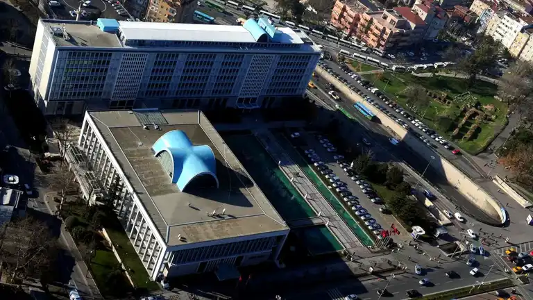 İBB'de Yeni Yolsuzluk Operasyonu: 13 Gözaltı