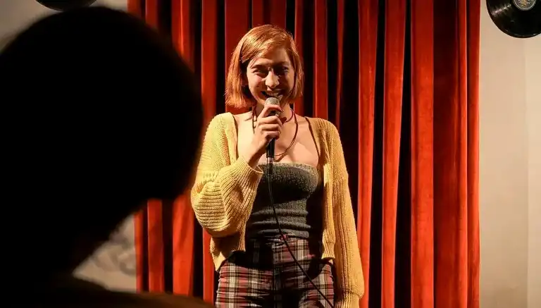 Komedyen Selin Dilmaç Uyuşturucuyla Yakalandı